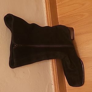 La Canadienne Square Toe Suede Boots